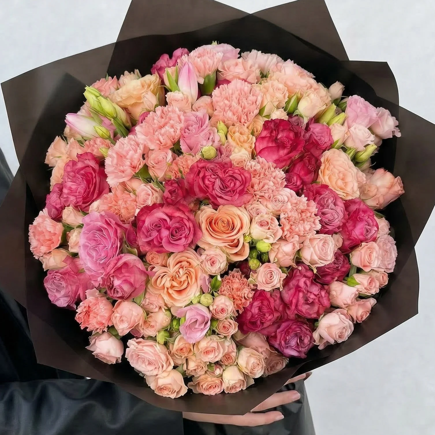 Infinity Roses